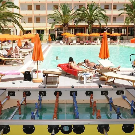 Oasis Отель 4*