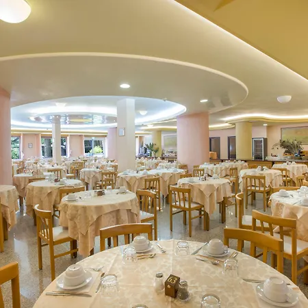 Oasis 4* אלגהרו