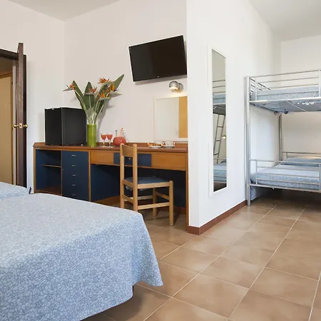 Oasis Ξενοδοχείο 4*
